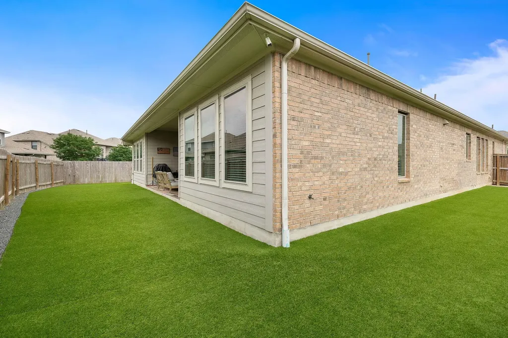 509 Leon Loop Liberty Hill TX 78642