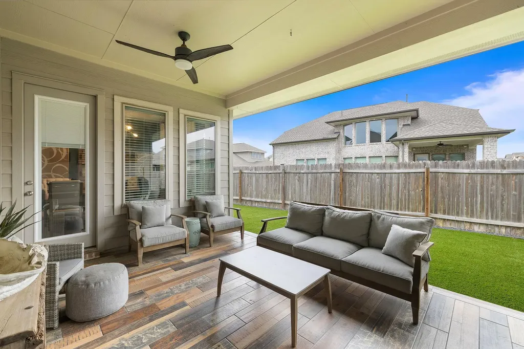 509 Leon Loop Liberty Hill TX 78642