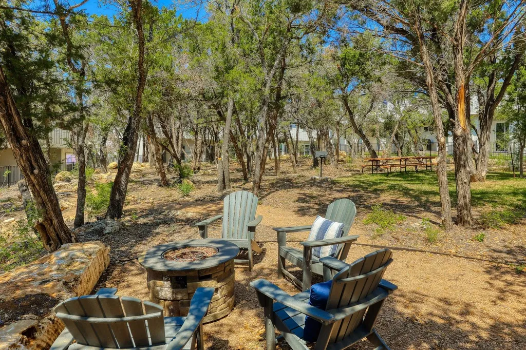 12001 Vista Parke Drive Austin TX 78726