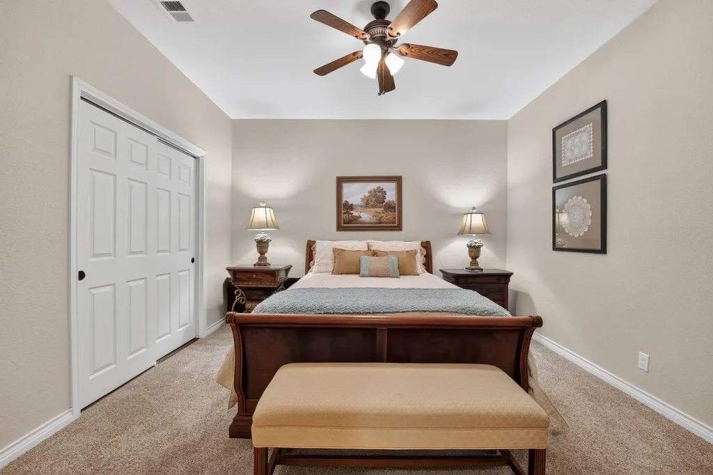 104 Lakewood Trail Leander TX 78641