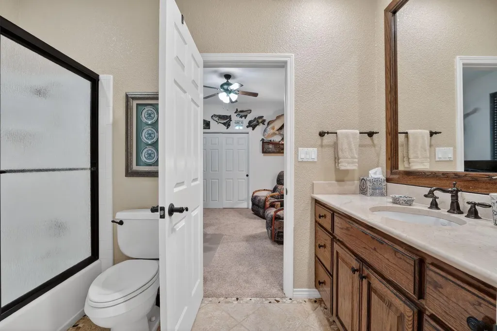 104 Lakewood Trail Leander TX 78641