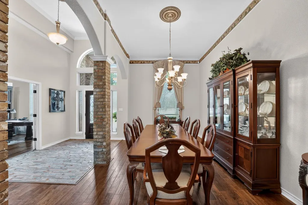 104 Lakewood Trail Leander TX 78641