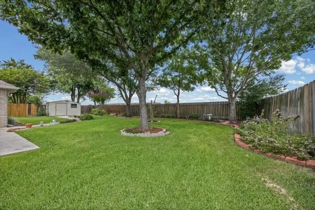 1510 Sunrise Terrace Lockhart TX 78644