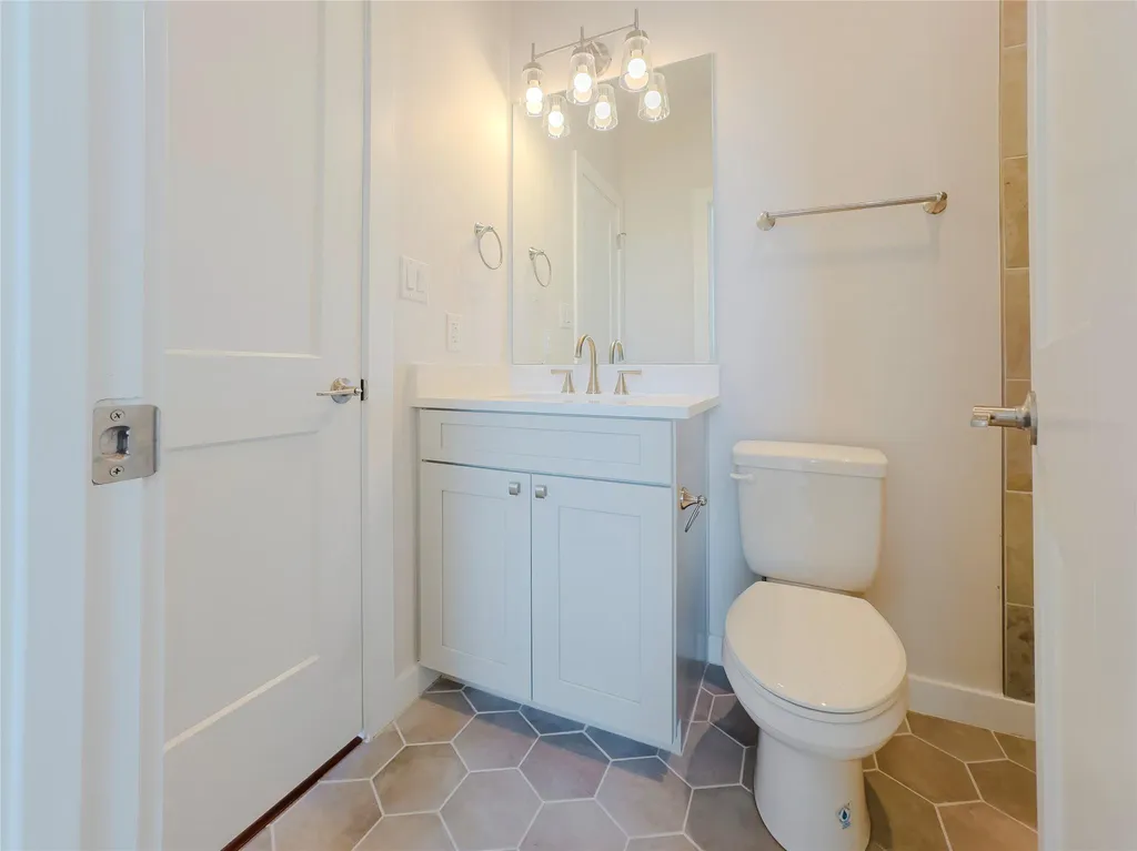 25829 Case Lane Spicewood TX 78669