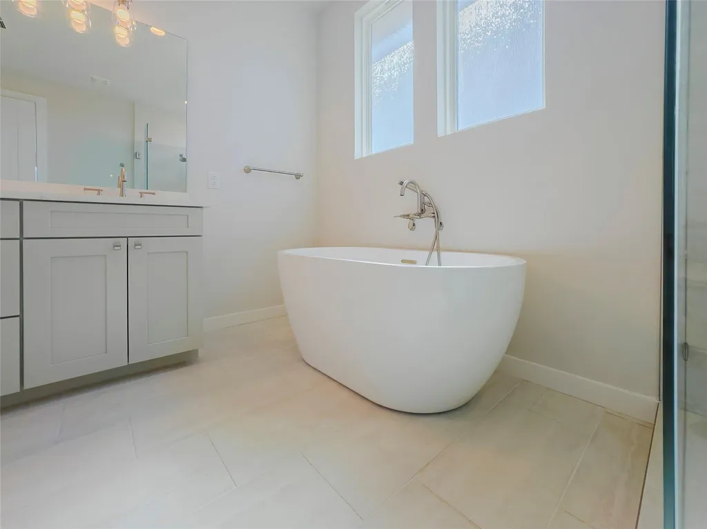 25829 Case Lane Spicewood TX 78669