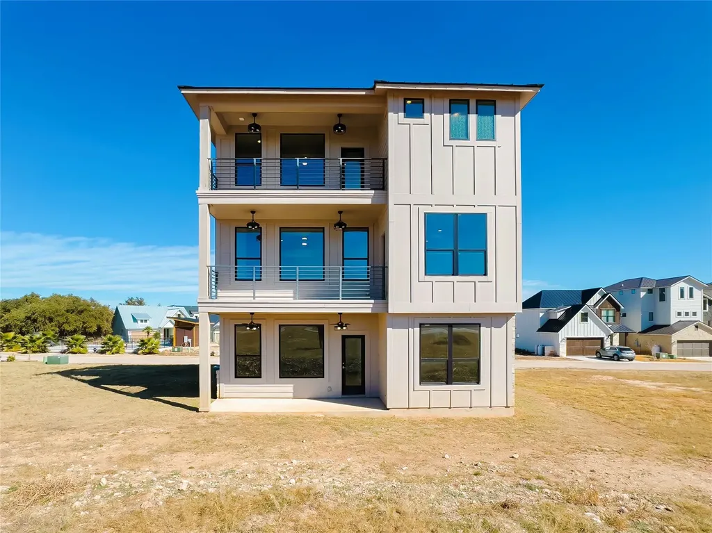 25829 Case Lane Spicewood TX 78669