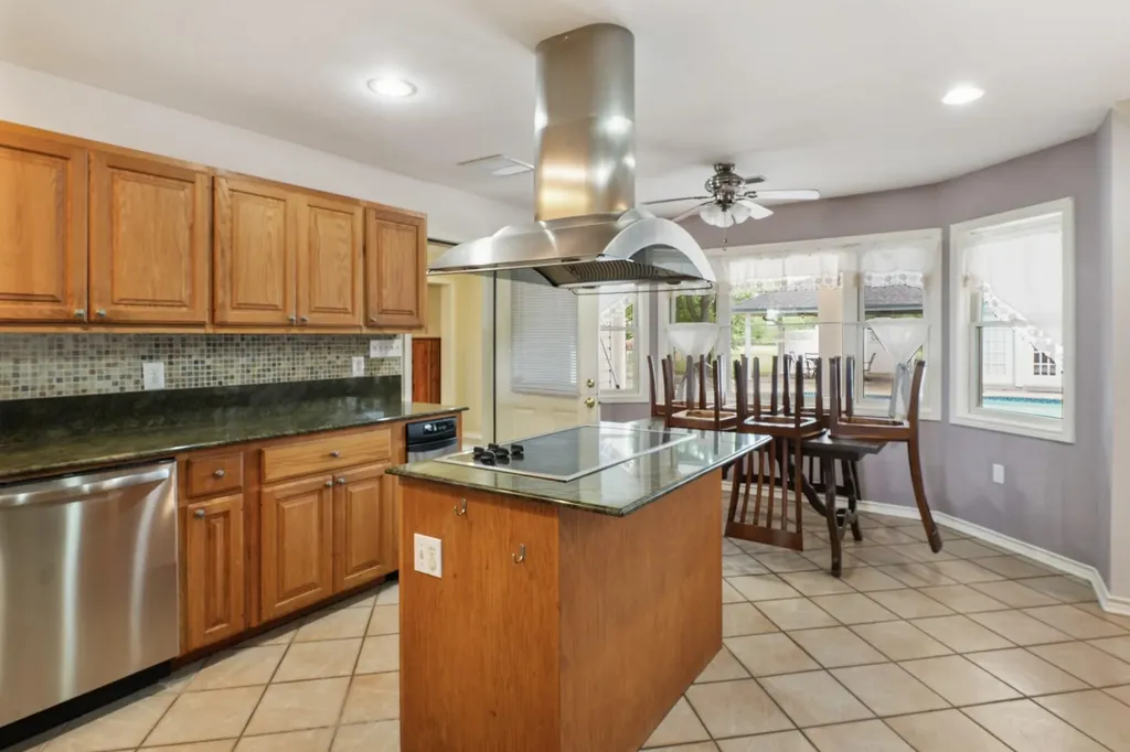 6625 E Post Road Kyle TX 78640