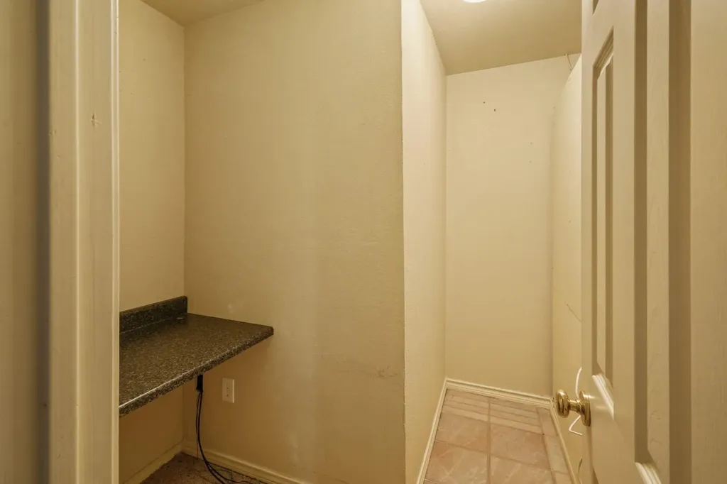 6625 E Post Road Kyle TX 78640