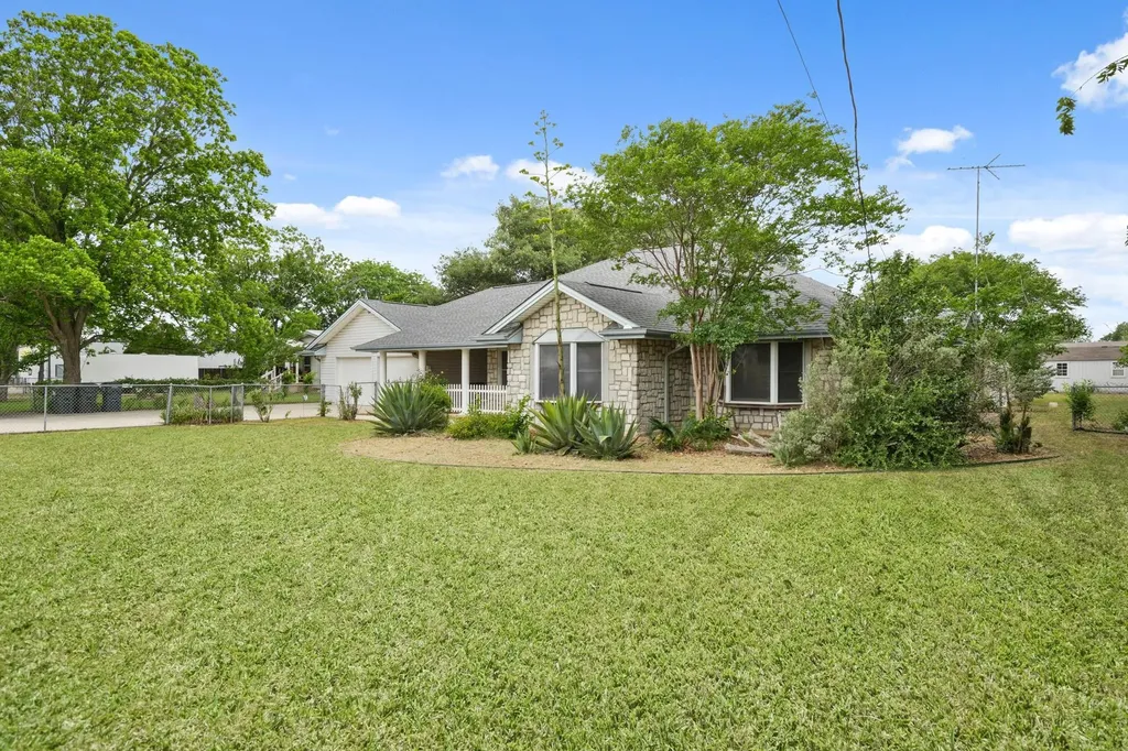 6625 E Post Road Kyle TX 78640