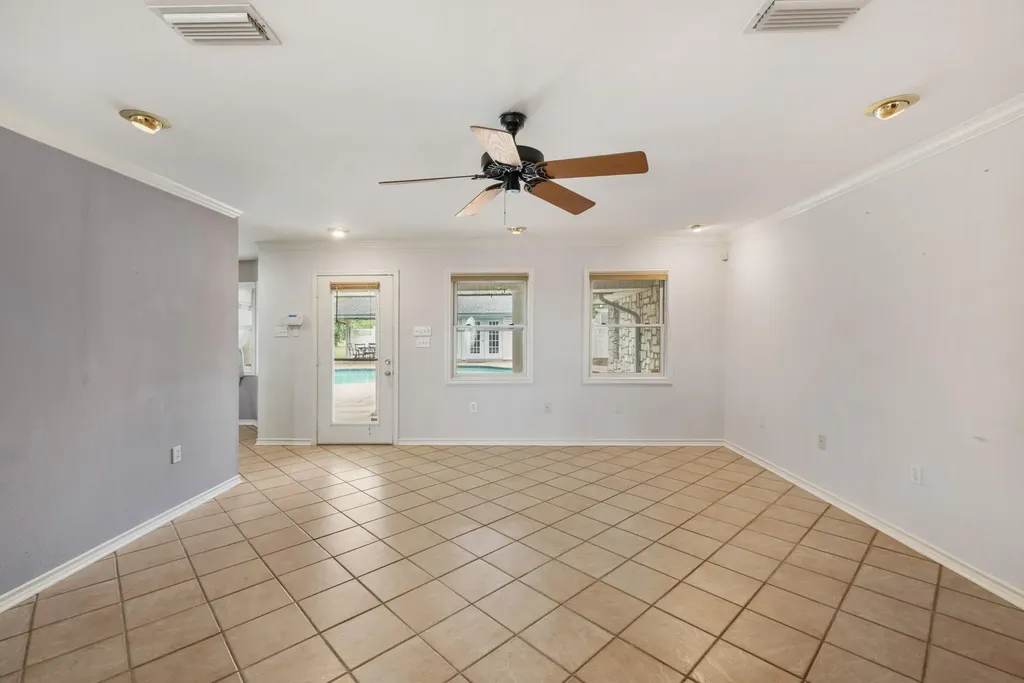 6625 E Post Road Kyle TX 78640