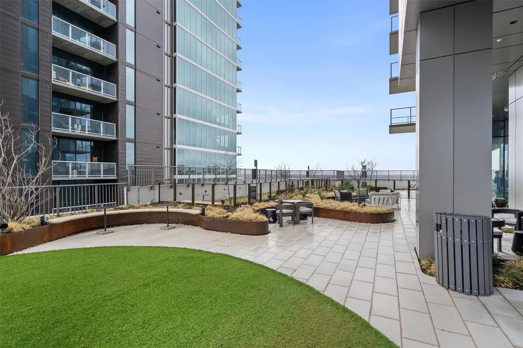 44 East Avenue Austin TX 78701