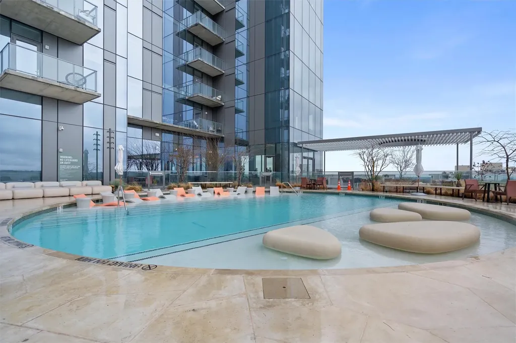 44 East Avenue Austin TX 78701