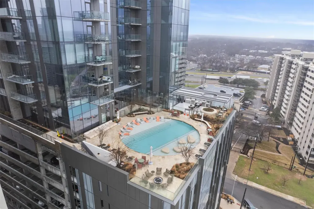 44 East Avenue Austin TX 78701