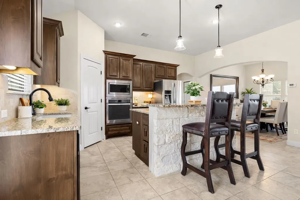 206 Campo Colinas Drive Bertram TX 78605