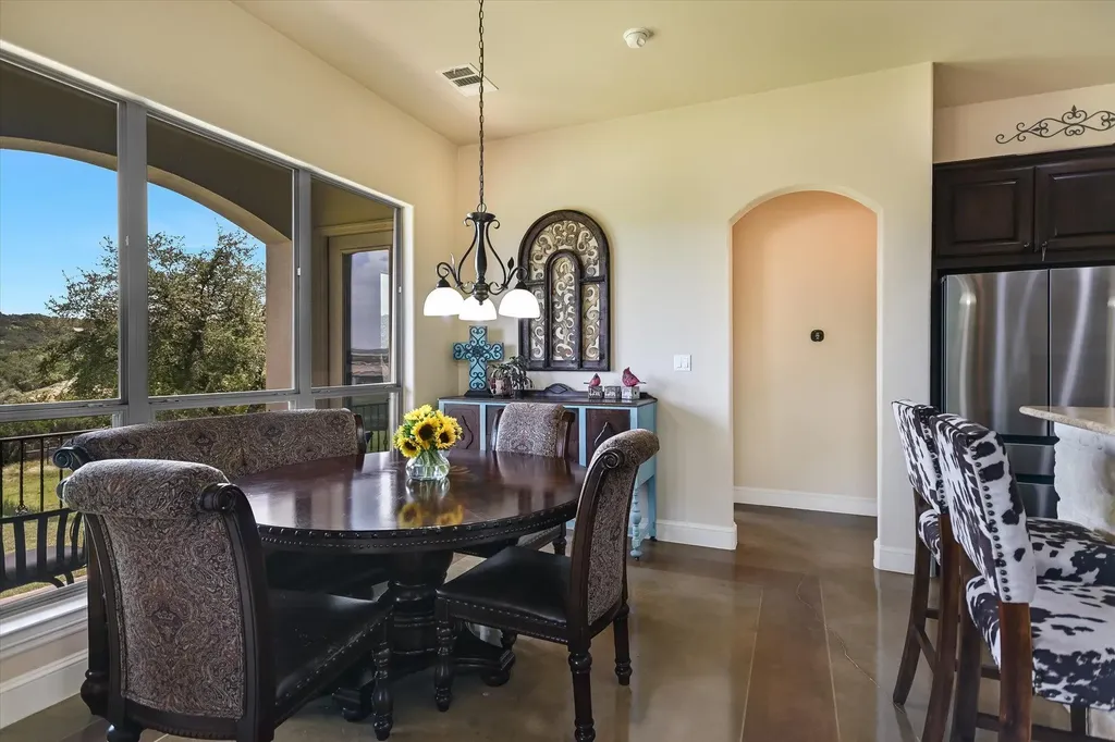 20409 Cordill Lane Spicewood TX 78669