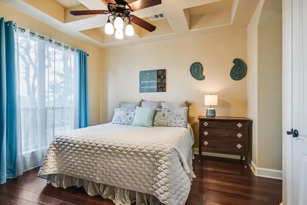 20409 Cordill Lane Spicewood TX 78669