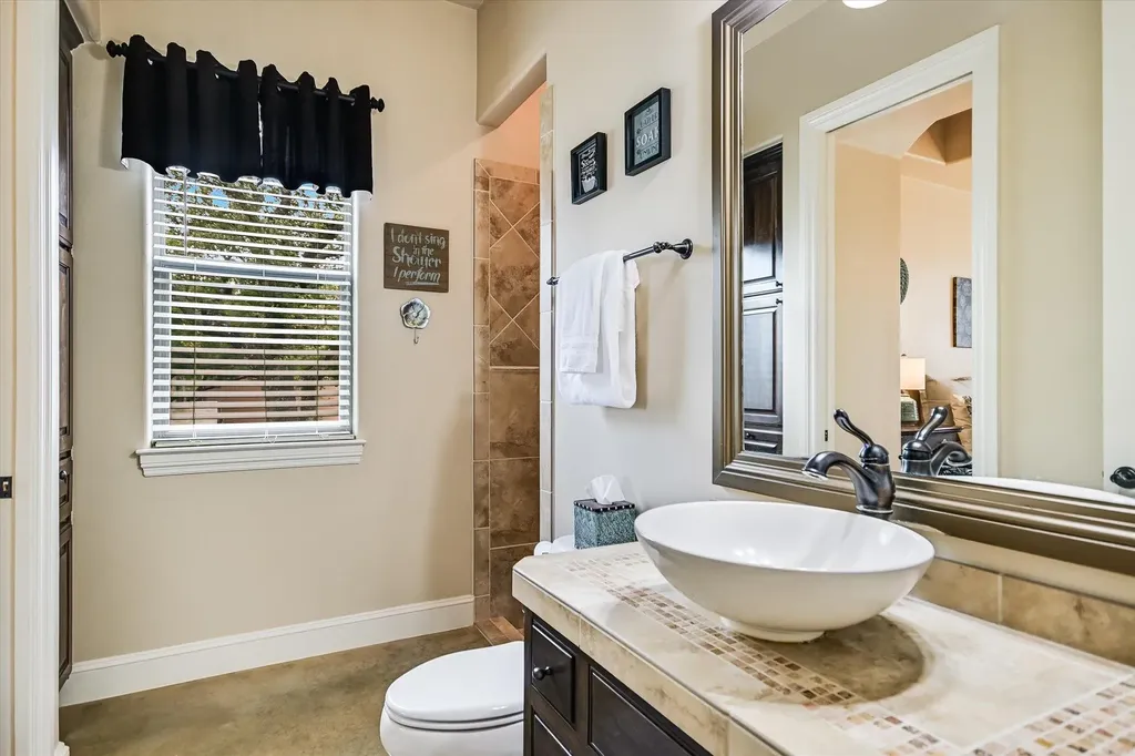 20409 Cordill Lane Spicewood TX 78669