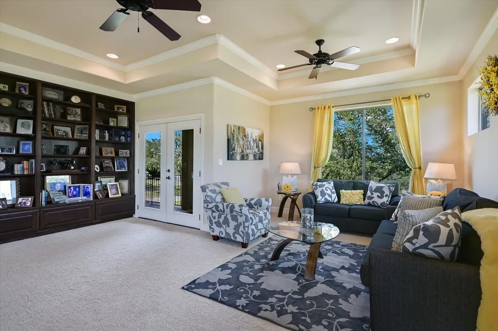 20409 Cordill Lane Spicewood TX 78669