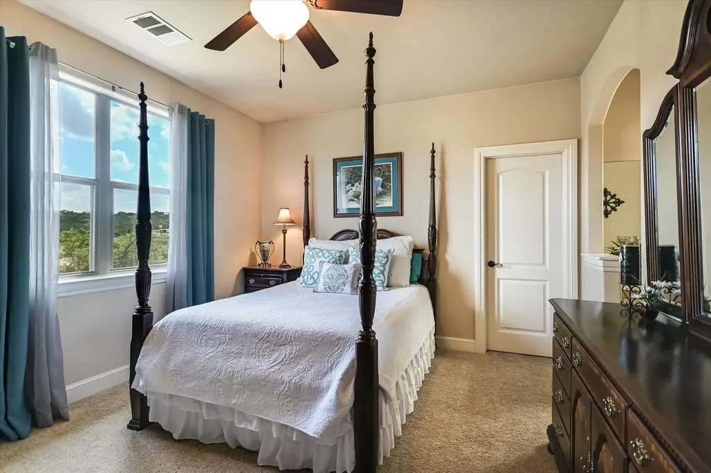 20409 Cordill Lane Spicewood TX 78669