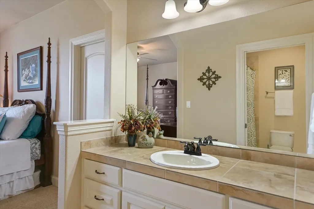 20409 Cordill Lane Spicewood TX 78669