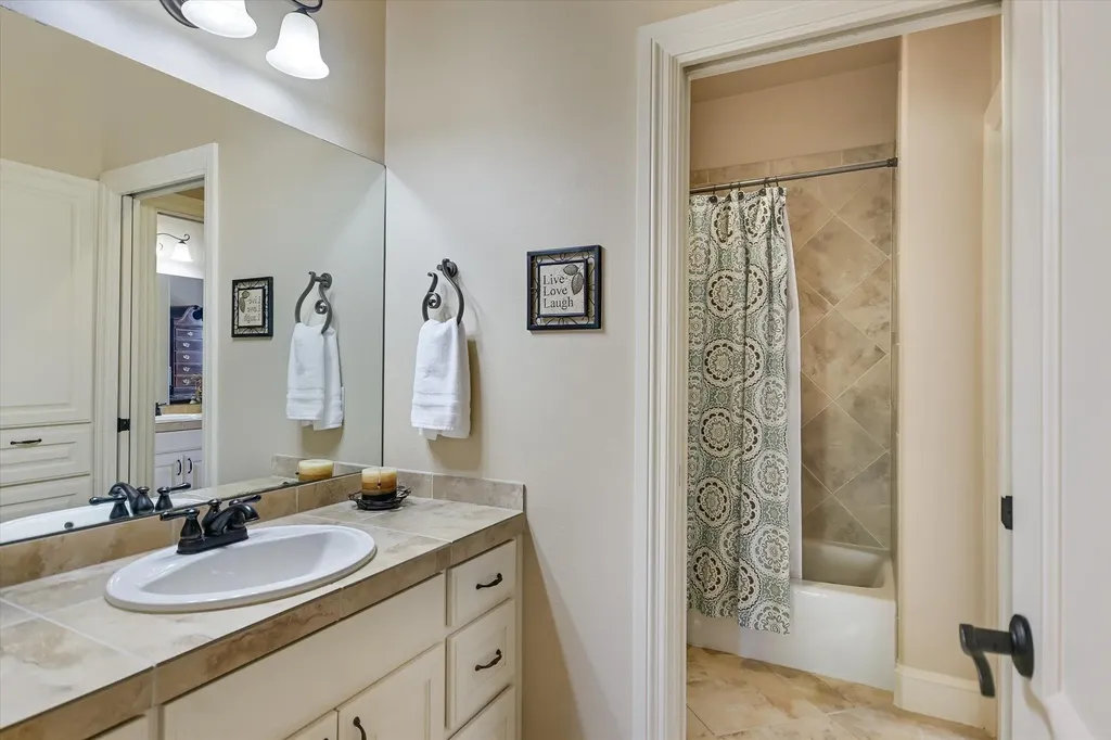 20409 Cordill Lane Spicewood TX 78669