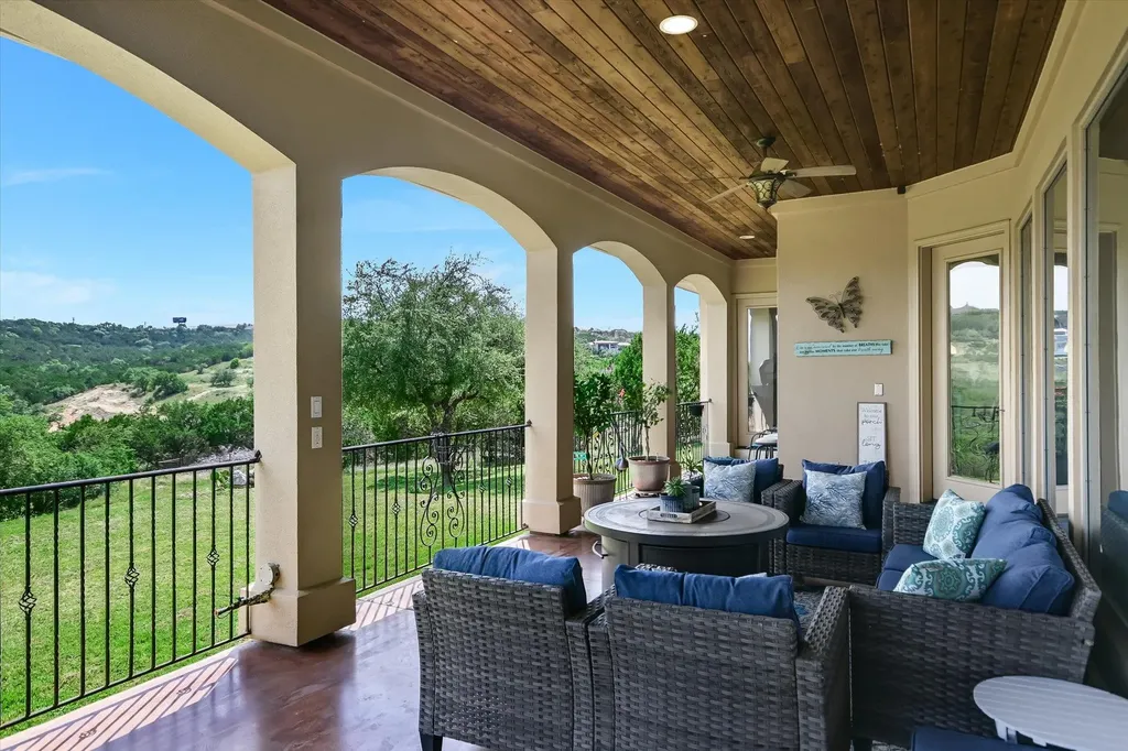 20409 Cordill Lane Spicewood TX 78669