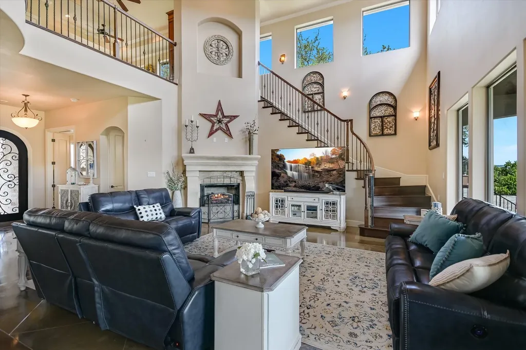 20409 Cordill Lane Spicewood TX 78669