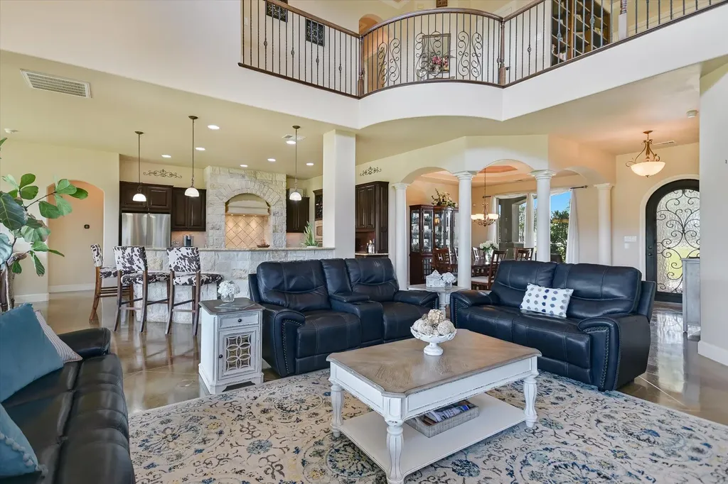 20409 Cordill Lane Spicewood TX 78669