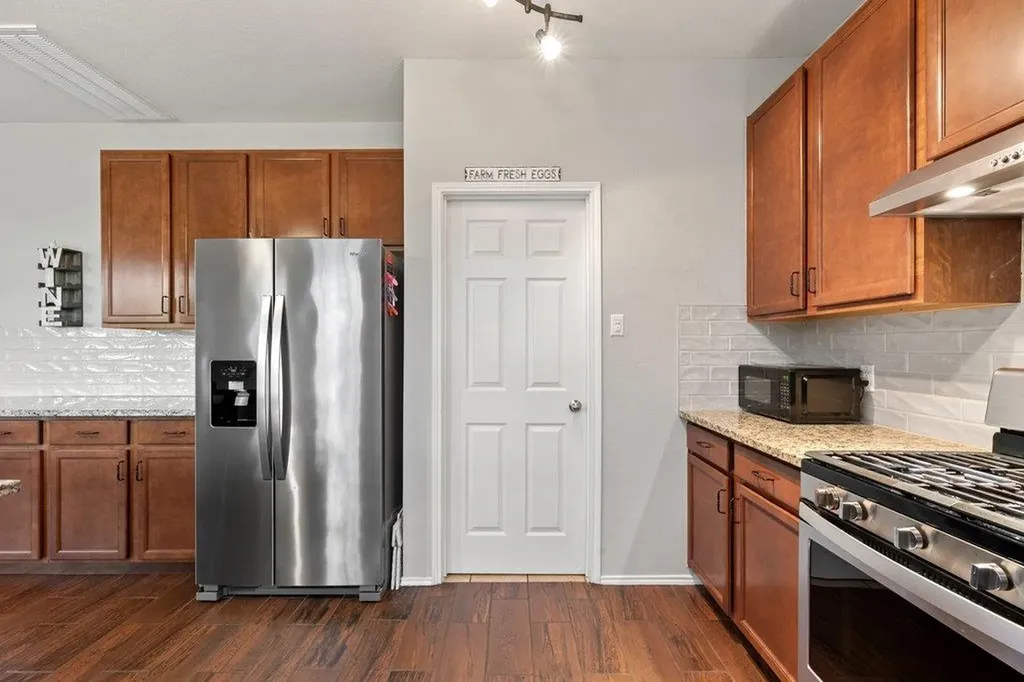 140 Wolfberry Path Buda TX 78610