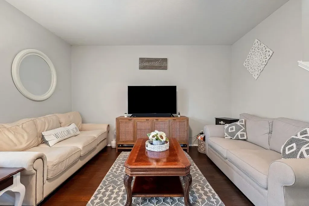 140 Wolfberry Path Buda TX 78610