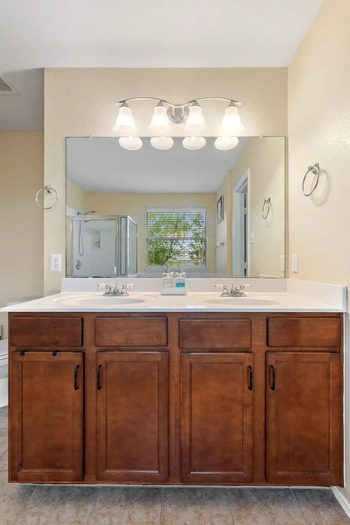 140 Wolfberry Path Buda TX 78610