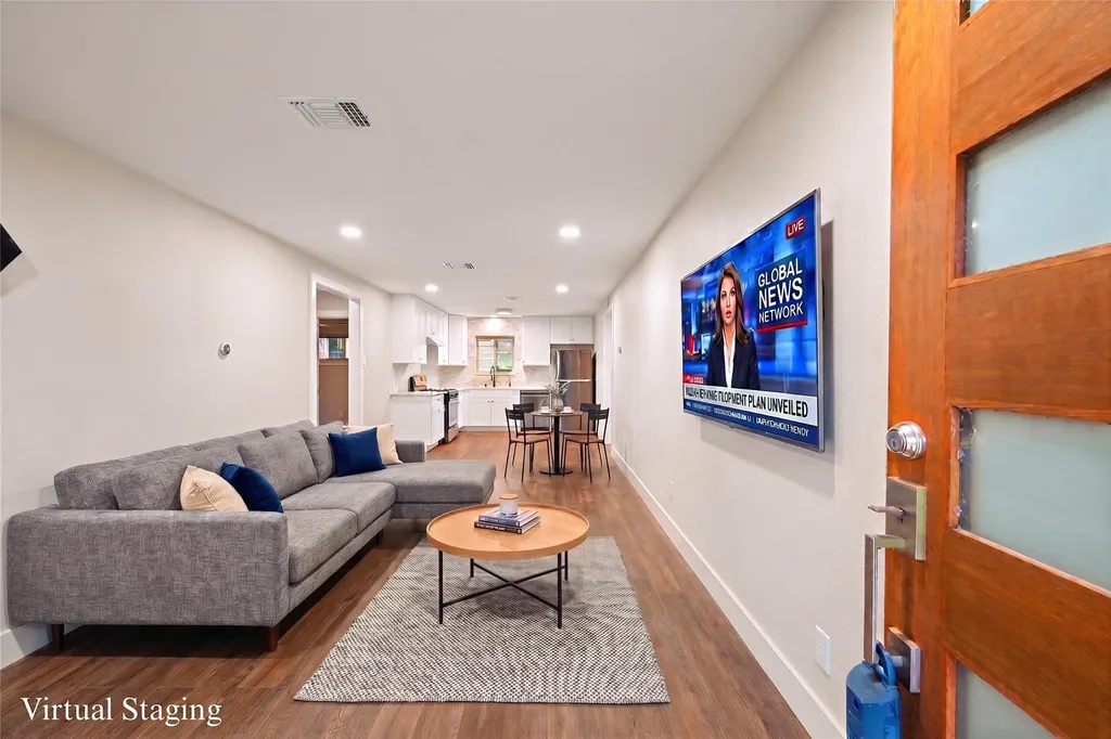 3015 Burning Oak Drive Austin TX 78704
