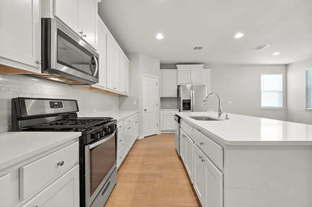 5107 Lemon Tree Path Austin TX 78723