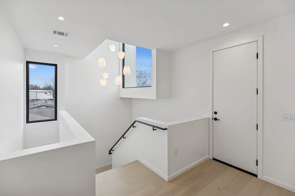 3007 Locke Lane Austin TX 78704