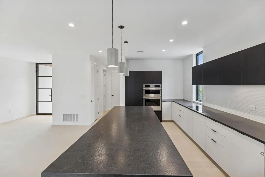 3007 Locke Lane Austin TX 78704