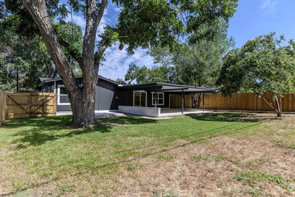 7803 Lazy Lane Austin TX 78757