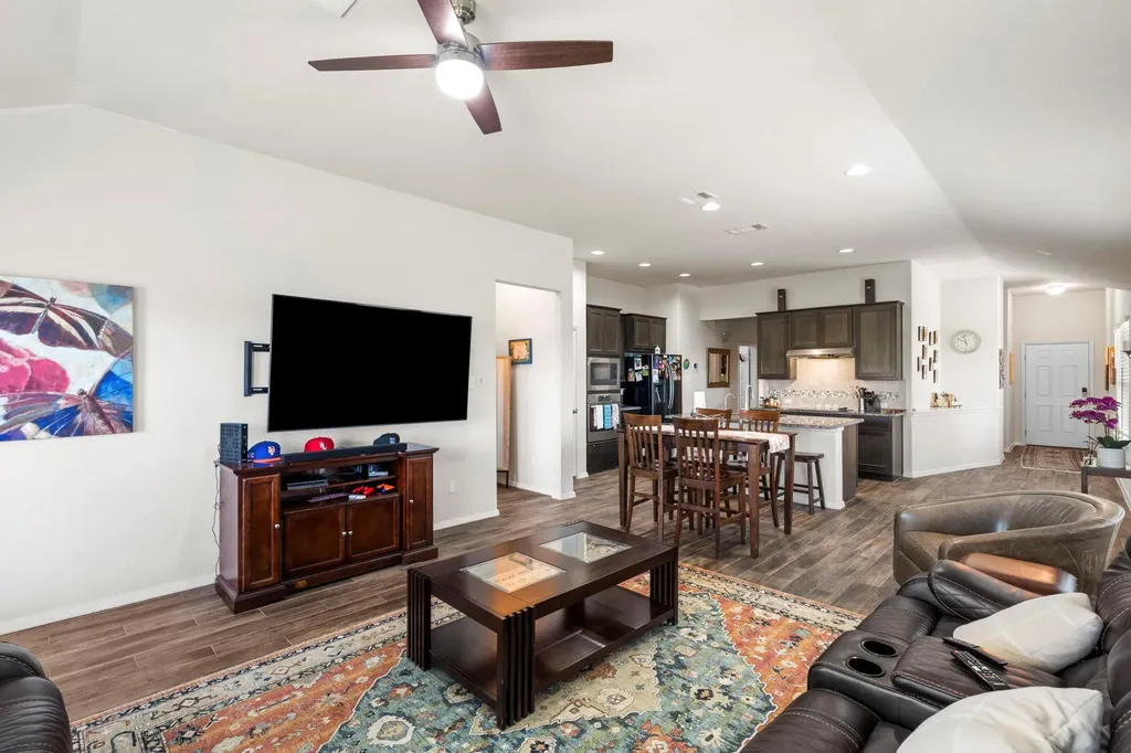 205 Four Star Drive Elgin TX 78621
