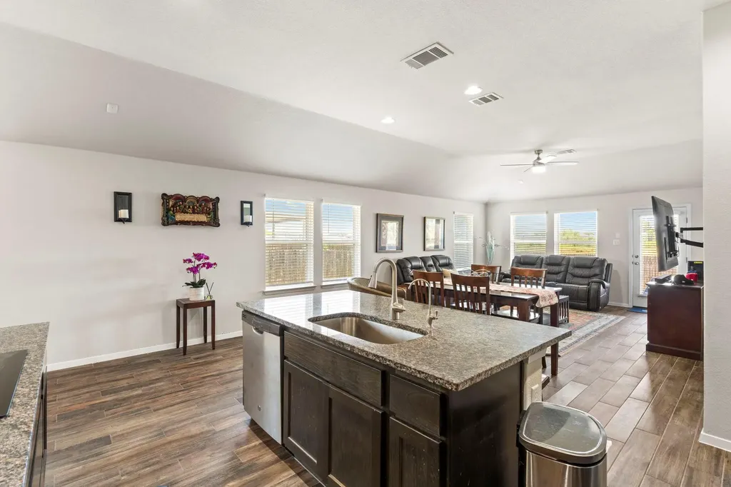 205 Four Star Drive Elgin TX 78621