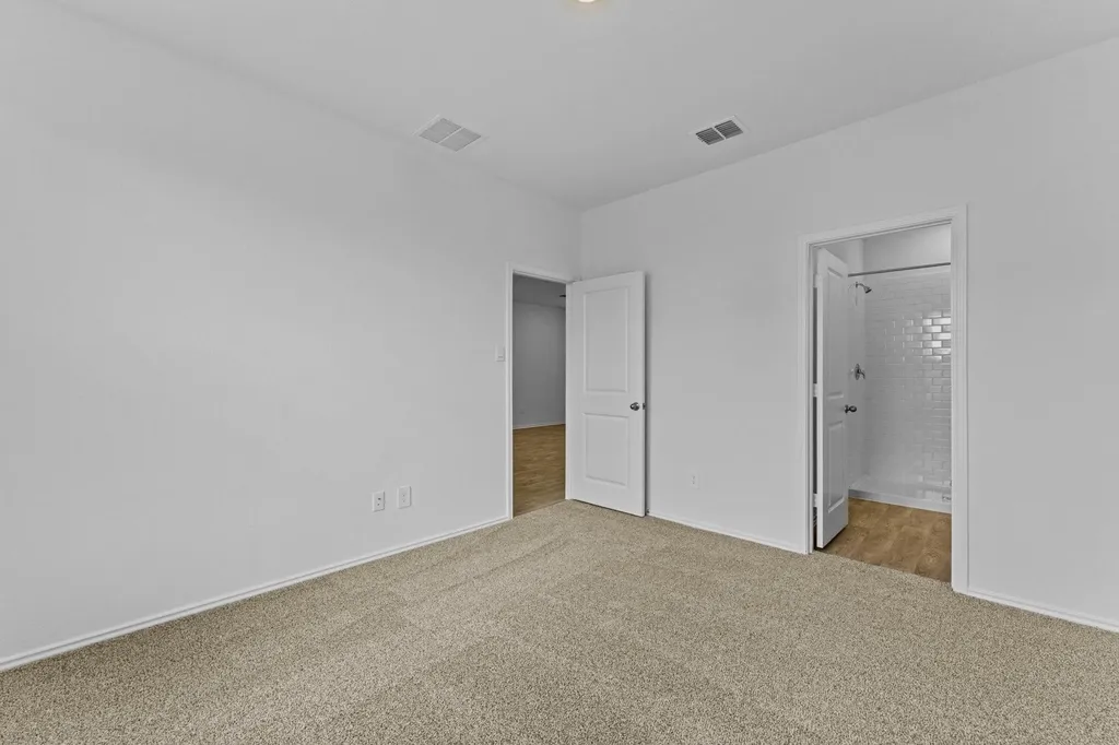 231 Harrison Crossing Kyle TX 78640