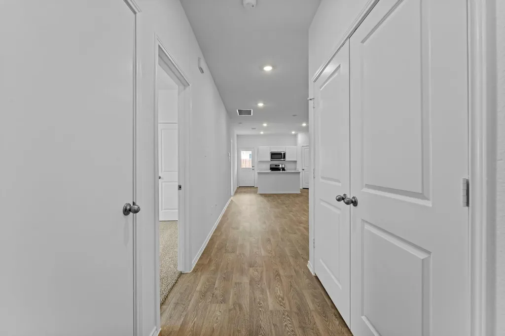 231 Harrison Crossing Kyle TX 78640
