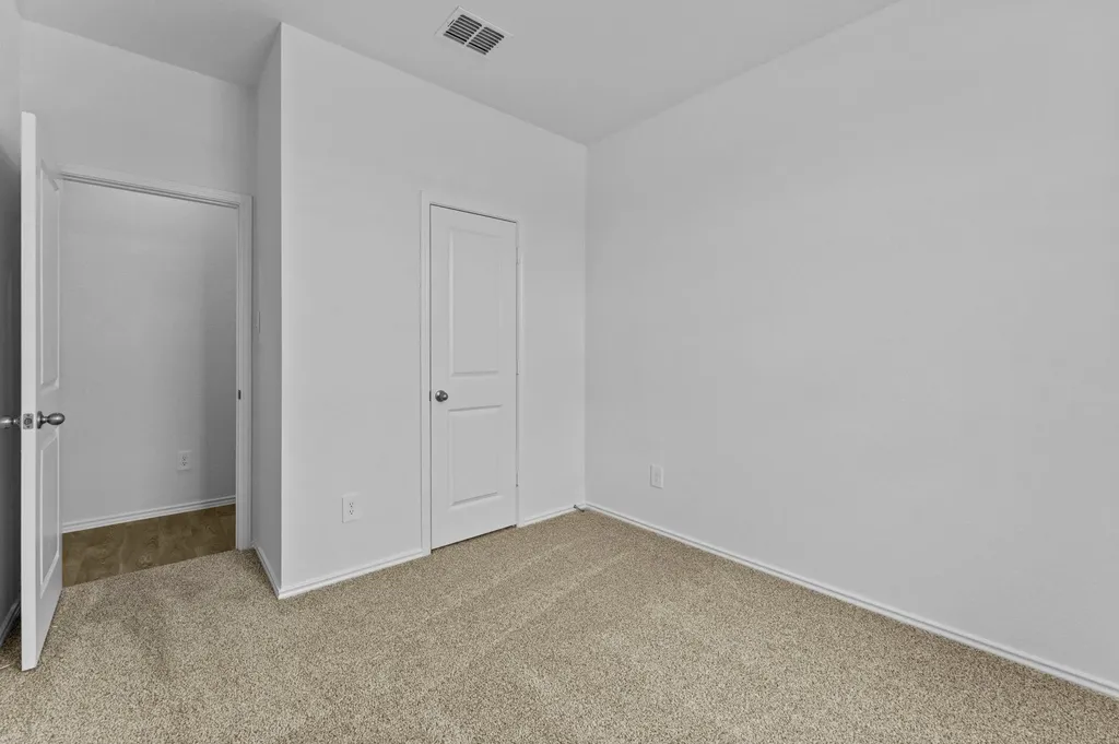 231 Harrison Crossing Kyle TX 78640