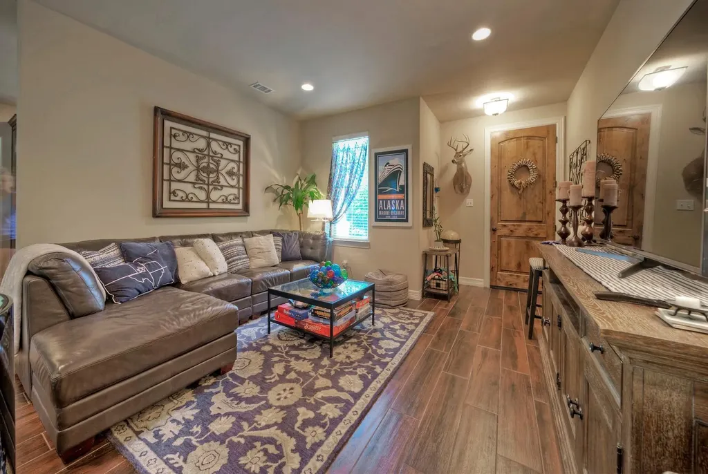 15705 Wildwood Trail Austin TX 78734