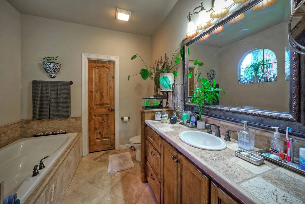 15705 Wildwood Trail Austin TX 78734