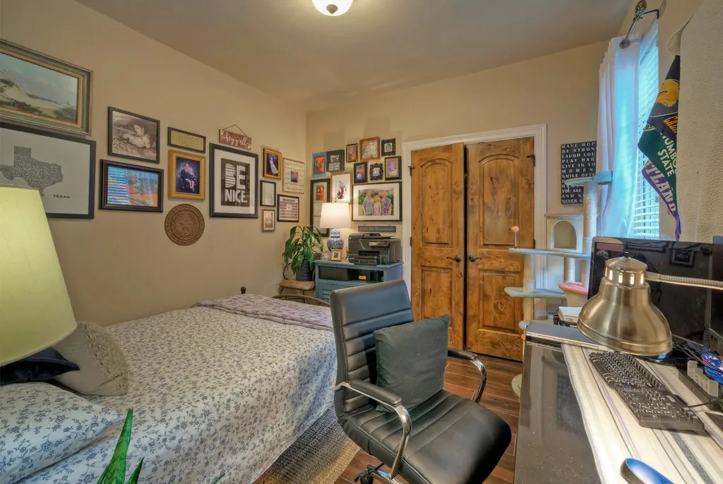 15705 Wildwood Trail Austin TX 78734