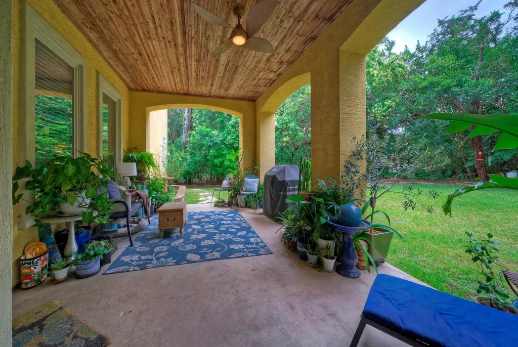 15705 Wildwood Trail Austin TX 78734