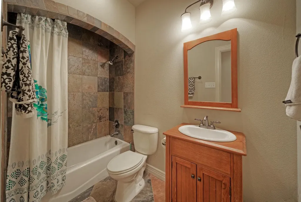 15705 Wildwood Trail Austin TX 78734