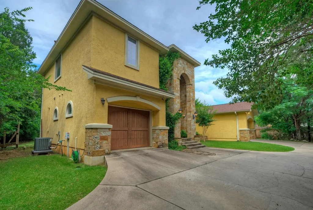 15705 Wildwood Trail Austin TX 78734