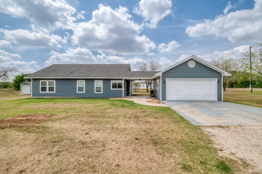 2950 County Road 484 Road Elgin TX 78621