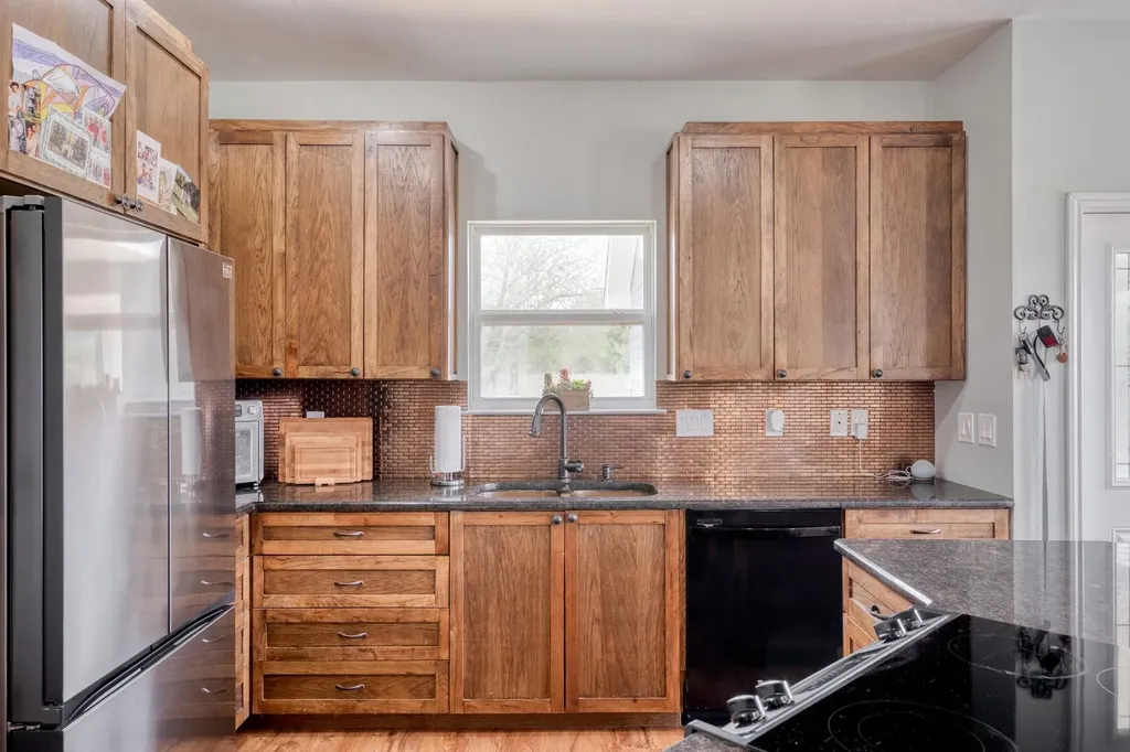 2950 County Road 484 Road Elgin TX 78621