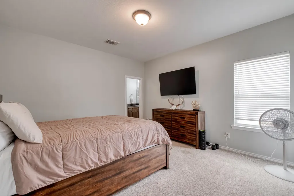 2950 County Road 484 Road Elgin TX 78621